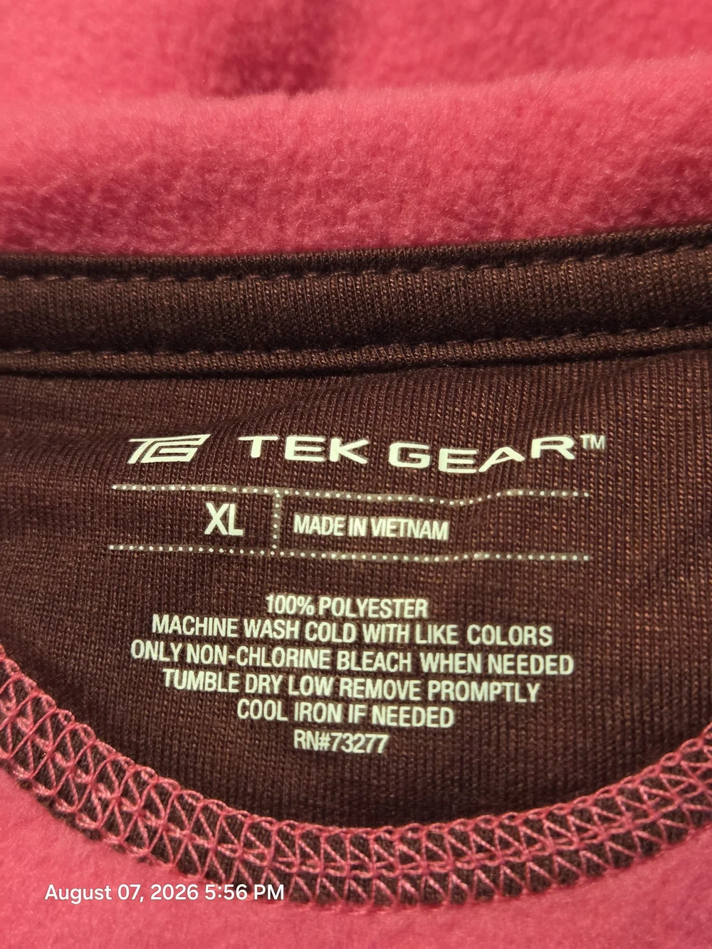 tek gear Men's Bright Fuchsia Crewneck Pullover